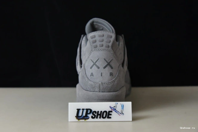 x KAWS Jordan 4“ Air Grey”930155-003 Cool 0709